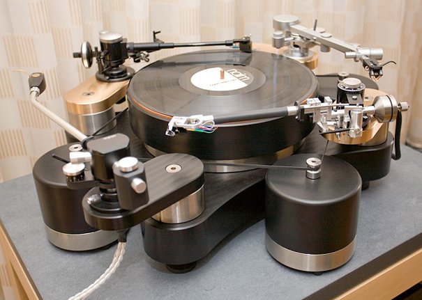 TW Acustic turntable
