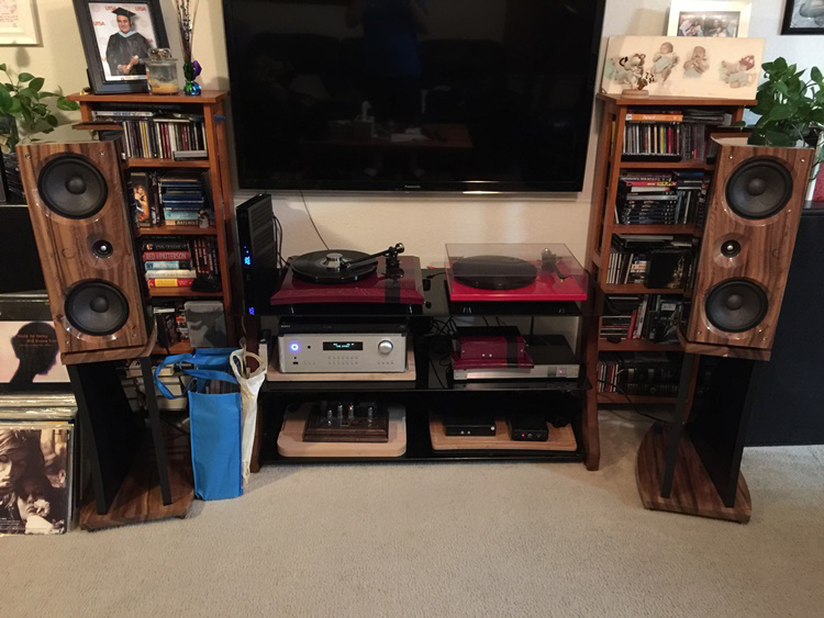 JWM Acoustics Karen 6 - Karen/Alyson Photo JWM Acoustics Karen 6 - Karen/Alyson Photo